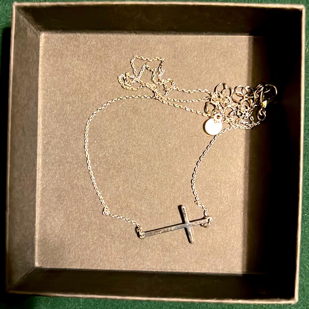 18 in Cross Necklace